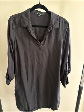 Velvet Heart black V-Neck Roll-Tab Tunic dress